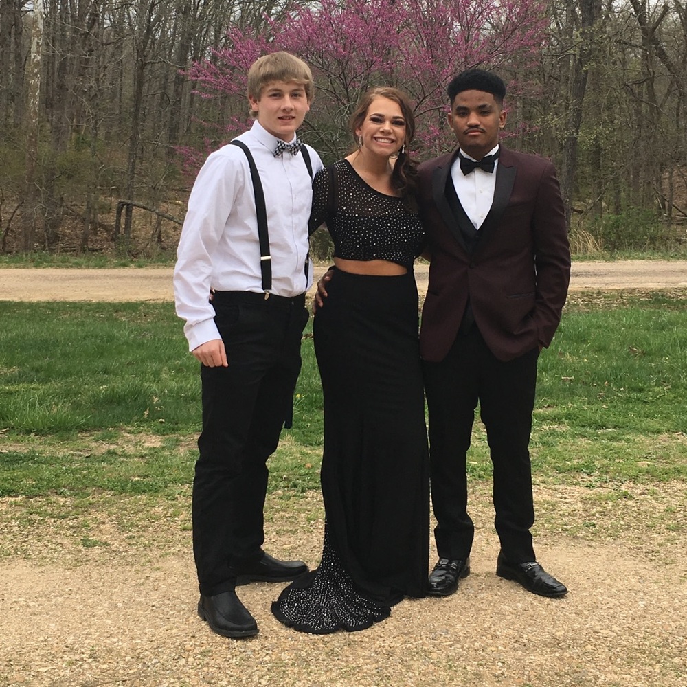 Prom Dress - Picture 1 of 3